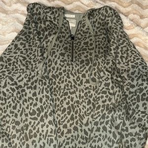 American Eagle oversized amazingly soft quarter zip hoodie